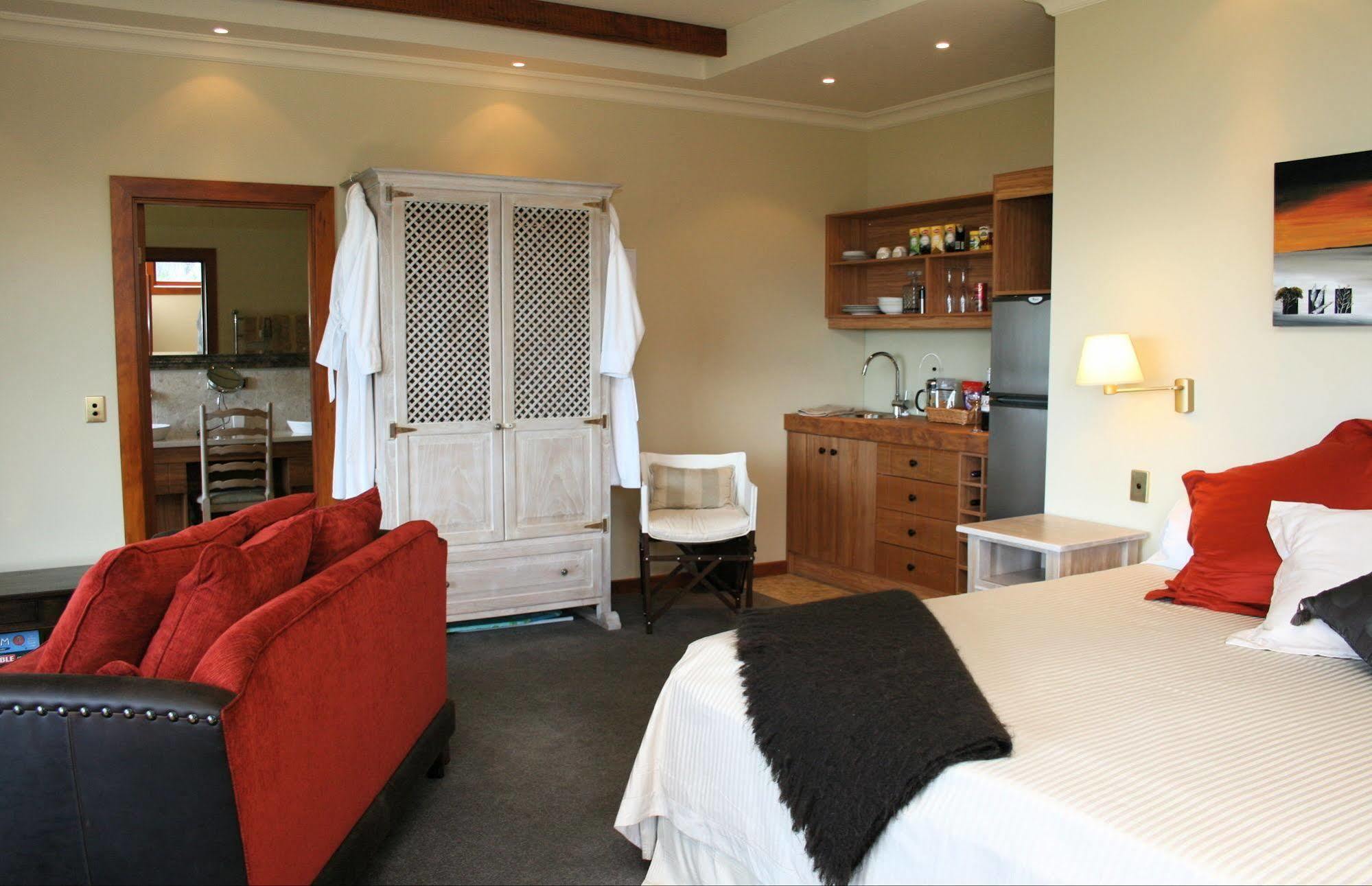 Tauhara Sunrise Lodge Taupo Exteriér fotografie
