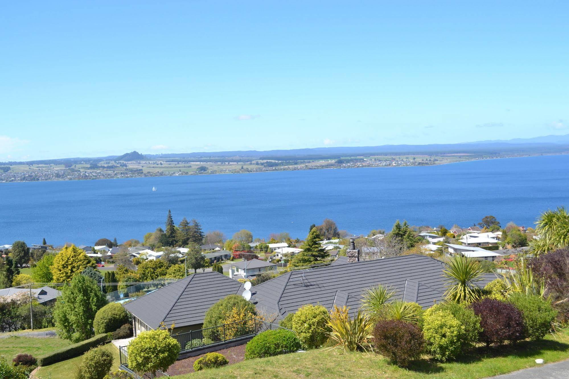 Tauhara Sunrise Lodge Taupo Exteriér fotografie
